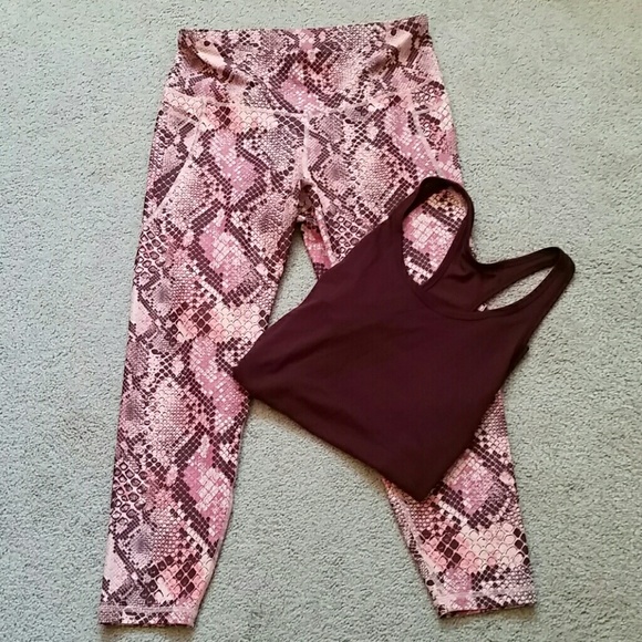 Old Navy Snake Leggings Tank 